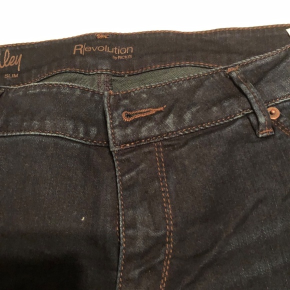 Revolution by Rickis - Ashley slim size 32, spandex in waist, new or like new - Picture 4 of 9
